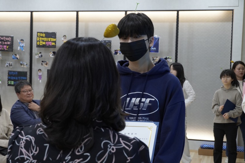 추가1(입학증서블러).jpg