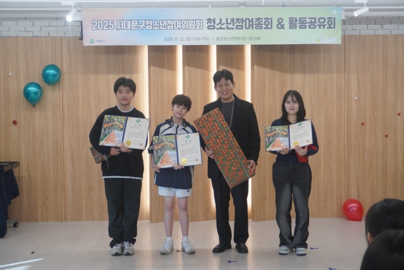 한국청소년재단 직원 밴드_사진_20251122_5.jpg